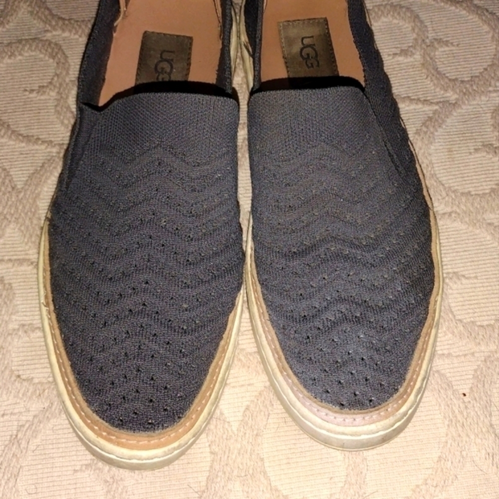𝅺Ladies Shoes by UGGS